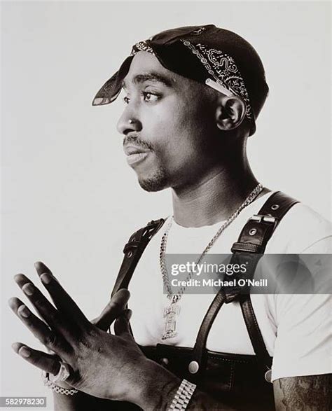 634 Rapper Tupac Shakur Stock Photos & High